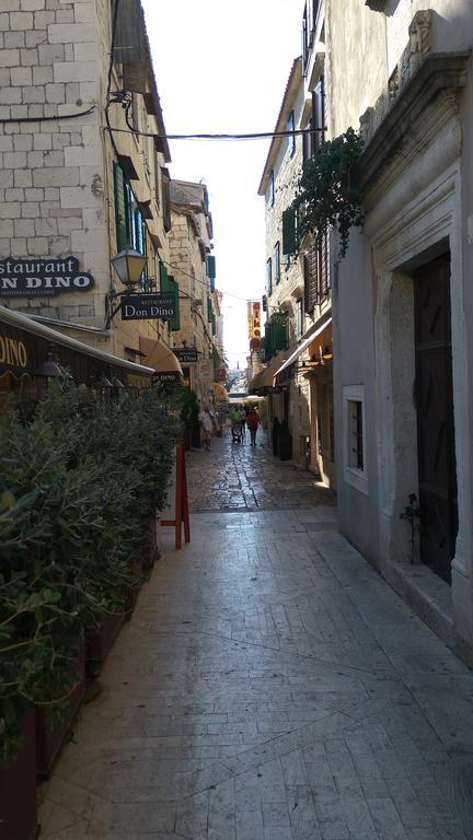 Apartment Fabijanko Oldtown Trogir Exterior photo