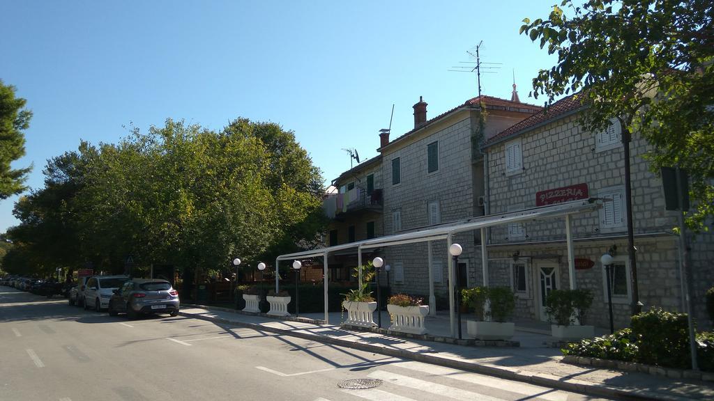 Apartment Fabijanko Oldtown Trogir Exterior photo