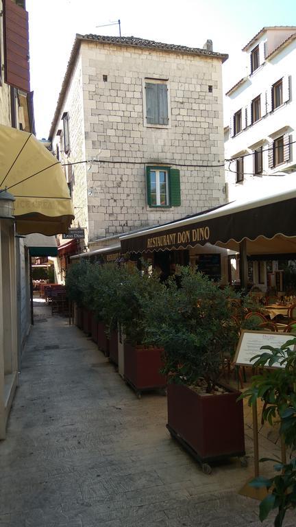 Apartment Fabijanko Oldtown Trogir Exterior photo