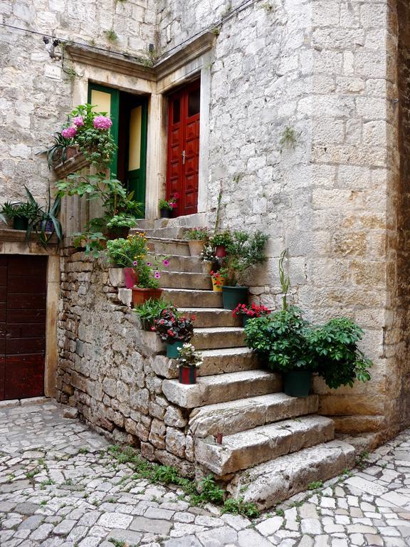Apartment Fabijanko Oldtown Trogir Exterior photo