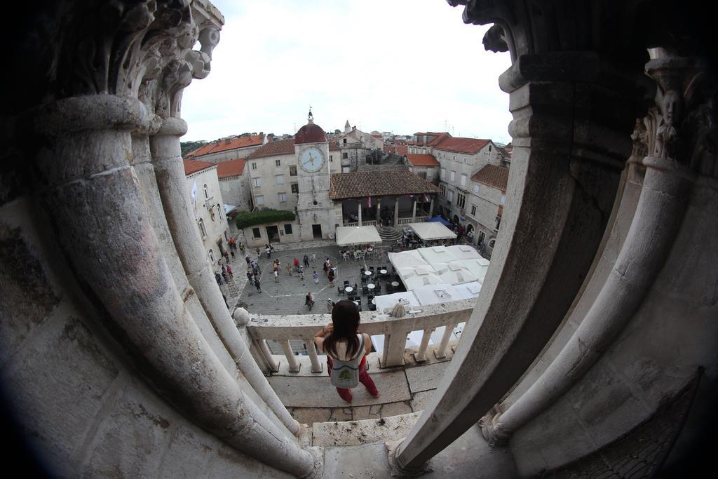 Apartment Fabijanko Oldtown Trogir Exterior photo