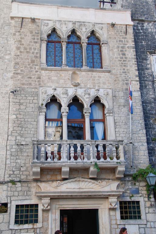 Apartment Fabijanko Oldtown Trogir Exterior photo